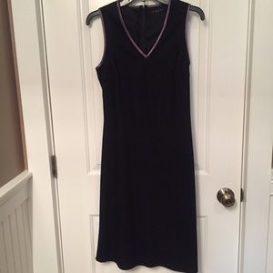 SISLEY DRESS BLACK V-NECK SLEEVELESS SHIFT Size S